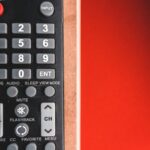 Instrukcja odblokowania dodatkowych funkcji w telewizorze przez menu serwisowe