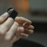 Jak wycenić starą biżuterię przed sprzedażą w skupie